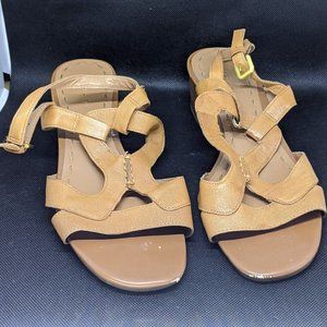 Tahari Congac Ta-Flip Leather Sandals